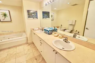 17375 Collins Ave, Sunny Isles Beach, FL 33160 - Photo 29