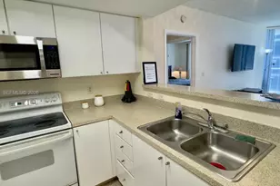 17375 Collins Ave, Sunny Isles Beach, FL 33160 - Photo 9