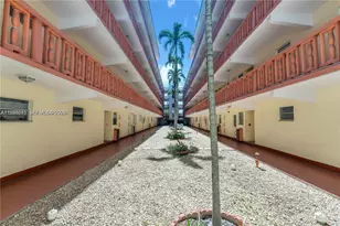 330 SE 2nd St, Hallandale Beach, FL 33009 - Photo 9