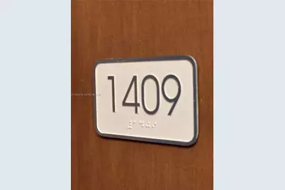 31 SE 5th St #1409, Miami, FL 33131 - Photo 11