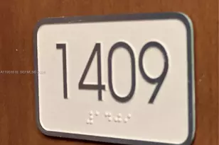 31 SE 5th St, Miami, FL 33131 - Photo 11