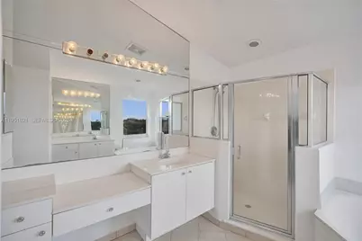 751 SW 191st Ave, Pembroke Pines, FL 33029 - Photo 15