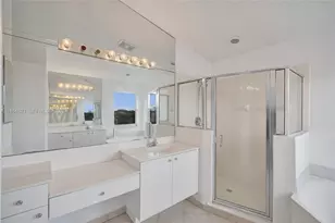 751 SW 191st Ave, Pembroke Pines, FL 33029 - Photo 15