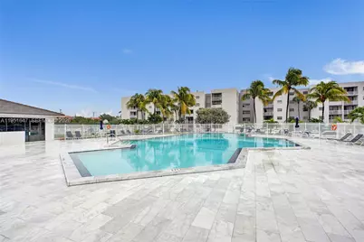 8145 NW 7th St #315, Miami, FL 33126 - Photo 35