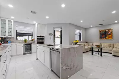 3521 W 92nd Pl, Hialeah, FL 33018 - Photo 9