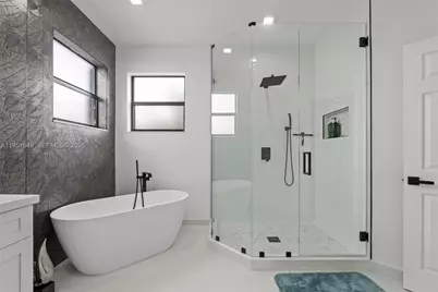 3521 W 92nd Pl, Hialeah, FL 33018 - Photo 23