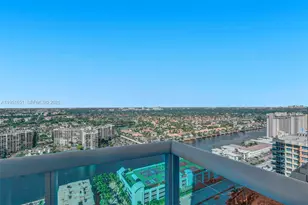 2711 S Ocean Dr, Hollywood, FL 33019 - Photo 47