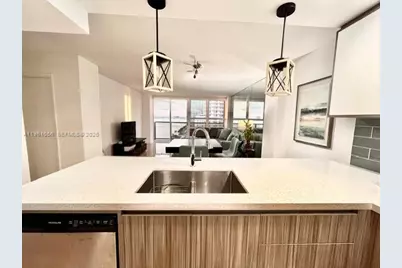 600 NE 36th St #1220, Miami, FL 33137 - Photo 13