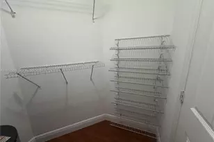 8290 Lake Dr, Doral, FL 33166 - Photo 19