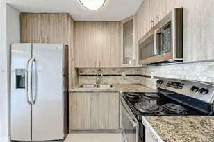 1800 NW 24th Ave, Miami, FL 33125 - Photo 11