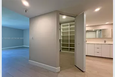 520 Brickell Key Dr #A1010, Miami, FL 33131 - Photo 25