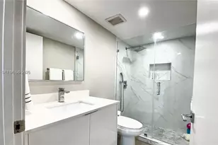 520 Brickell Key Dr, Miami, FL 33131 - Photo 13