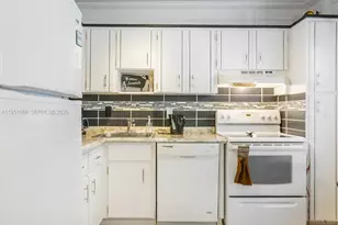 3531 Inverrary Dr, Lauderhill, FL 33319 - Photo 9