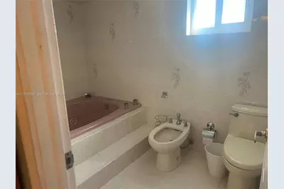 201 SW 51st Ct, Miami, FL 33134 - Photo 11