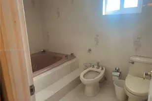201 SW 51st Ct, Miami, FL 33134 - Photo 11