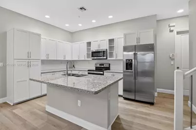 12444 NW 17th Mnr, Pembroke Pines, FL 33028 - Photo 7