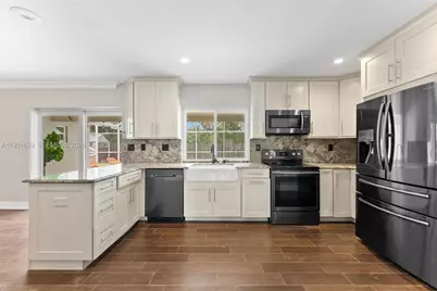 7400 NW 15th St, Plantation, FL 33313 - Photo 11