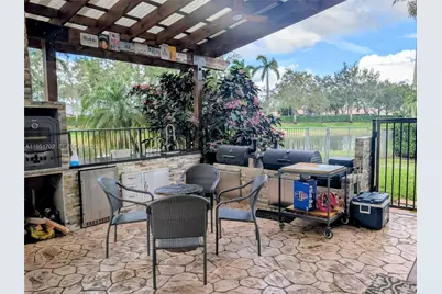 104 Dockside Cir, Weston, FL 33327 - Photo 39