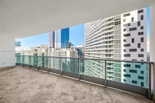 1331 Brickell Bay Dr, Miami, FL 33131 - Photo 23