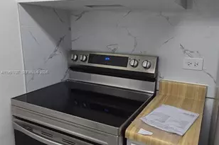 3680 Inverrary Dr, Lauderhill, FL 33319 - Photo 11