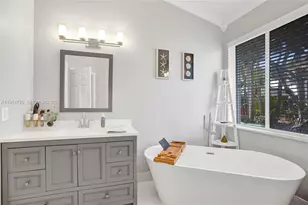 8795 NW 76th Pl, Tamarac, FL 33321 - Photo 21