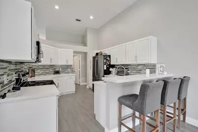 8795 NW 76th Pl, Tamarac, FL 33321 - Photo 47