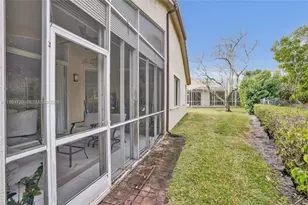 8795 NW 76th Pl, Tamarac, FL 33321 - Photo 35