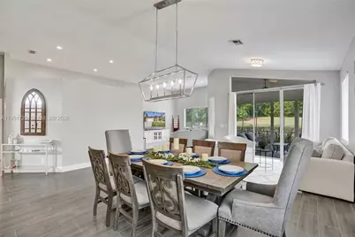 8795 NW 76th Pl, Tamarac, FL 33321 - Photo 41