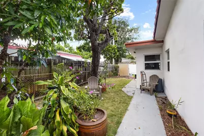 641 NE 56th Ct, Oakland Park, FL 33334 - Photo 5