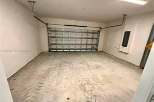 2657 SE 24th Ct, Homestead, FL 33035 - Photo 11