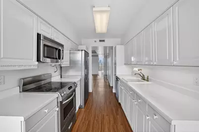 3640 Yacht Club Dr #708, Aventura, FL 33180 - Photo 27