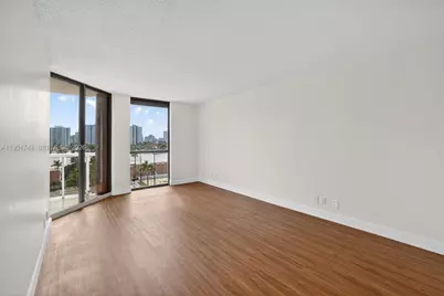 3640 Yacht Club Dr #708, Aventura, FL 33180 - Photo 33