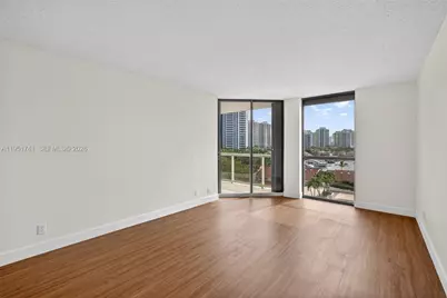 3640 Yacht Club Dr #708, Aventura, FL 33180 - Photo 41
