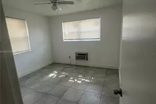 16031 NE 18th Pl, North Miami Beach, FL 33162 - Photo 5