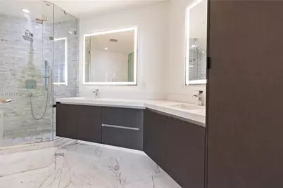 851 NE 1st Ave #3006, Miami, FL 33132 - Photo 11