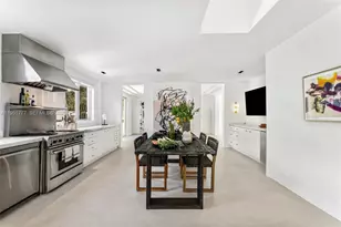 3325 Pine Tree Dr, Miami Beach, FL 33140 - Photo 5