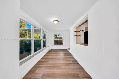 1624 NE 175th St, North Miami Beach, FL 33162 - Photo 9