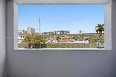 1010 NW 11th St #206, Miami, FL 33136 - Photo 17