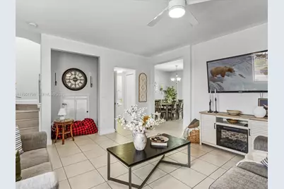 7377 NW 174th Ter #105, Hialeah, FL 33015 - Photo 7