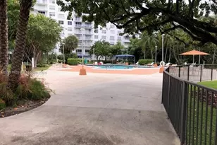 2801 NE 183rd St, Aventura, FL 33160 - Photo 33