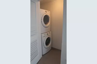 68 SE 6th Street #2308, Miami, FL 33131 - Photo 5