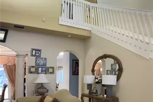 16750 NW 78th Ave, Miami Lakes, FL 33016 - Photo 9