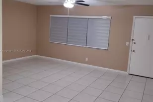 13355 SW 9th Ct, Pembroke Pines, FL 33027 - Photo 11