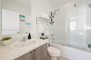 170 NW 158th St, Miami, FL 33169 - Photo 13