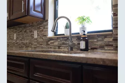 9895 NW 87th Ter #9895, Doral, FL 33178 - Photo 11