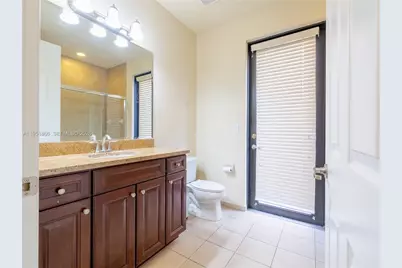 9895 NW 87th Ter #9895, Doral, FL 33178 - Photo 5