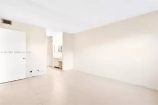 650 SW 124th Terrace, Pembroke Pines, FL 33027 - Photo 15
