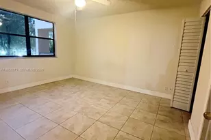 8160 NW Geneva Ct, Doral, FL 33166 - Photo 23