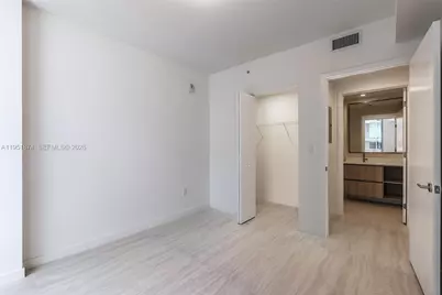 77 SE 5th St #2615, Miami, FL 33131 - Photo 41
