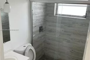 1057 SW 7th St, Miami, FL 33130 - Photo 13